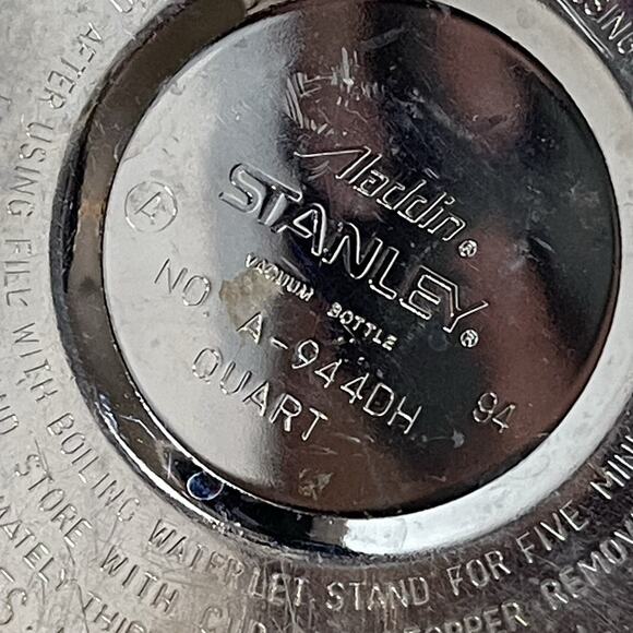 Vintage Stanley Aladdin Green Thermos 1 Qt Model A944DH w/ Cup & Stopper USA - Picture 11 of 11